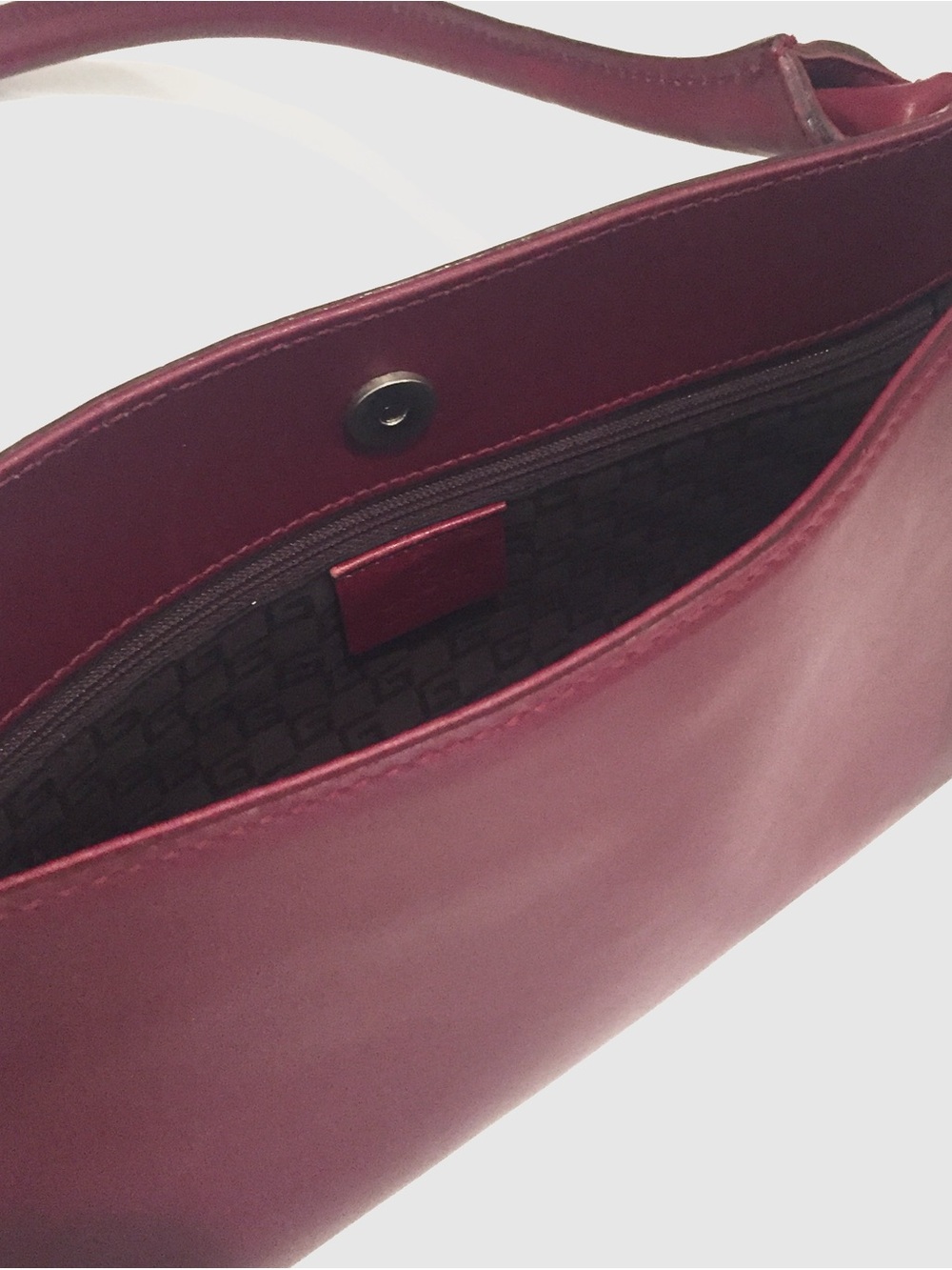 Authentic Gucci Burgundy Leather Shoulder Bag — Made in Italy - Picture 12 of 14